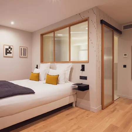 Hotel Tinah Paris, Champs Elysées Parigi