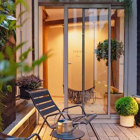 Tinah Paris, Champs Elysees Hotel