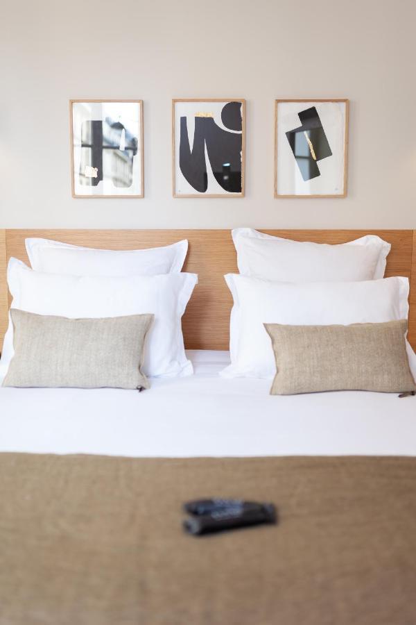 Tinah Paris, Champs Elysées Parigi