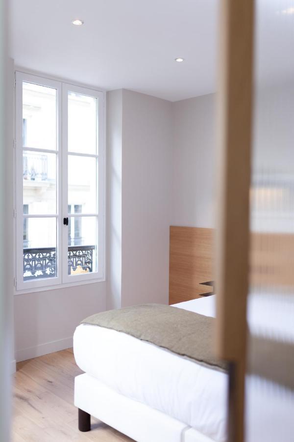 Hotel Tinah Paris, Champs Elysées