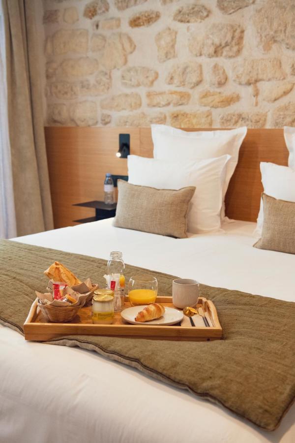 Tinah Paris, Champs Elysees 3*