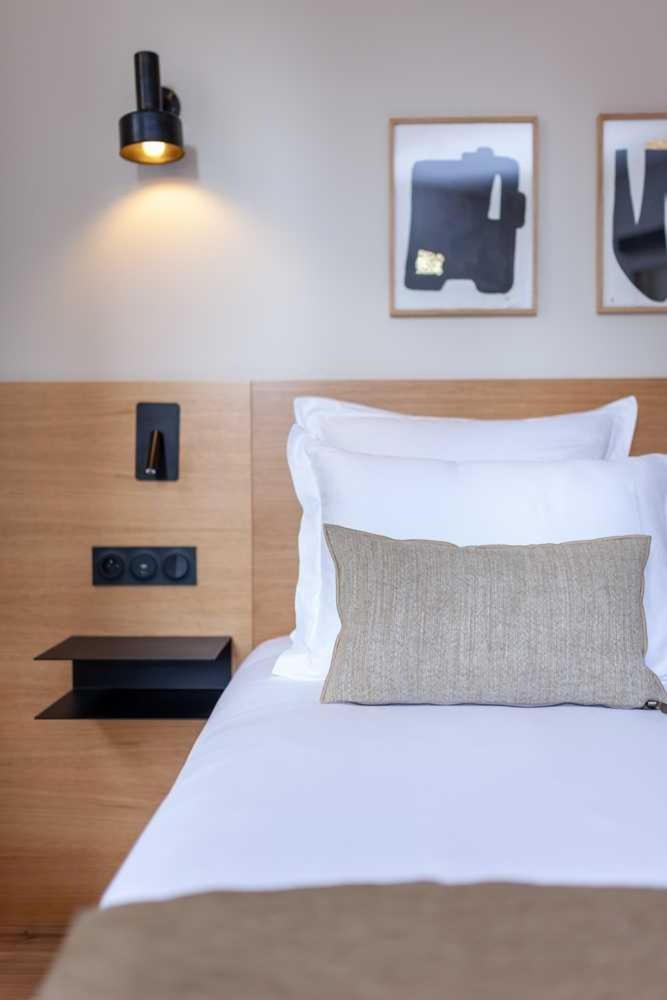 Tinah Paris, Champs Elysees Hotel 3*